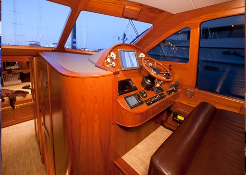 Joinery and cabinetry, such as here at the Palm Beach 50’s helm, could only be termed faultless. © Palm Beach Motor Yachts